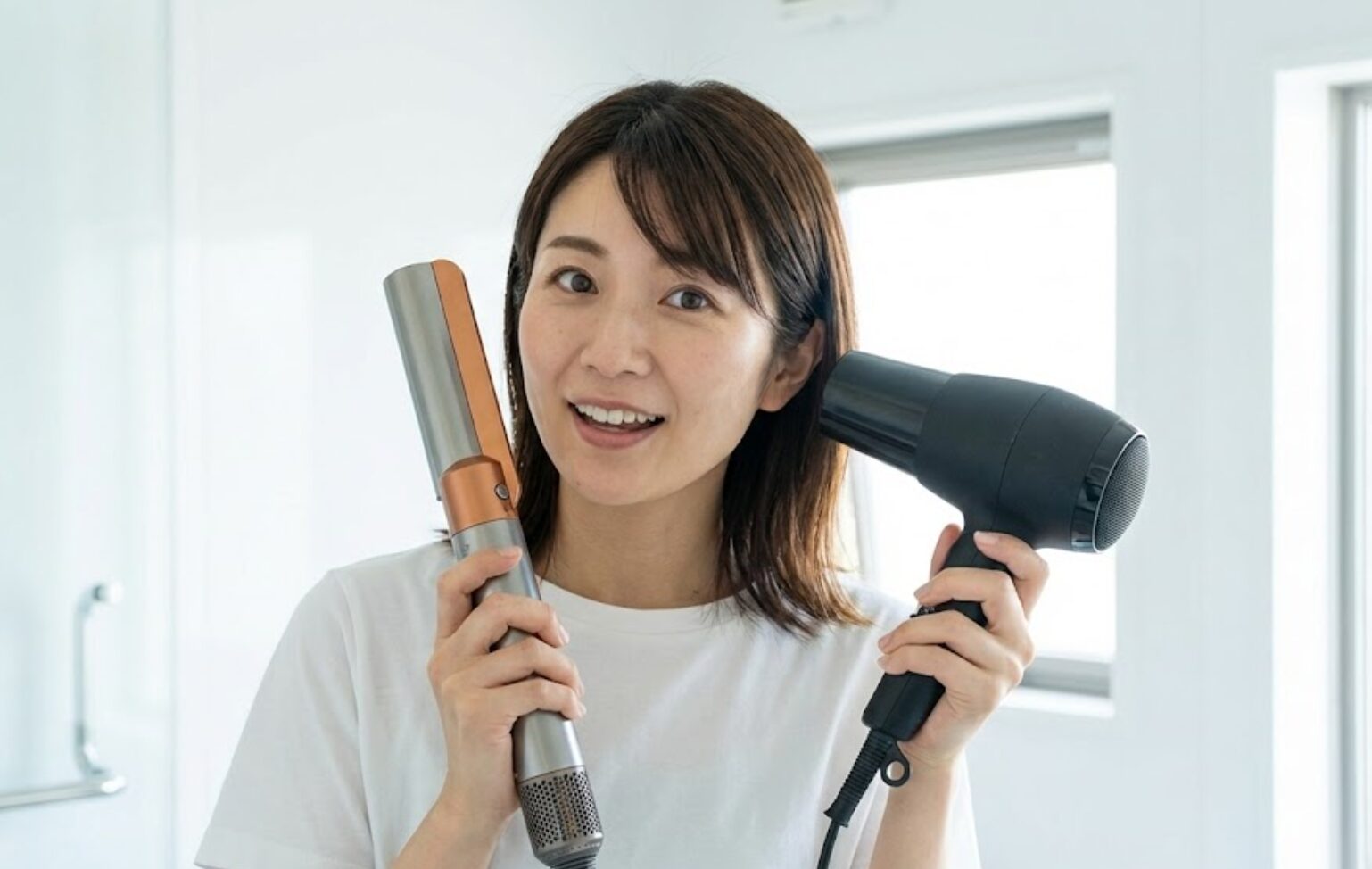 dyson airstraight ドライヤー ドライヤー対決】Dyson Airstrait vs パナソニック ナノケア！「美髪